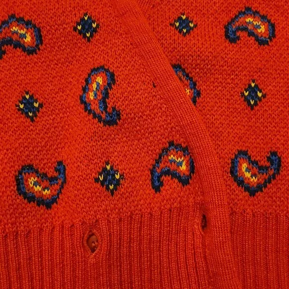 VINTAGE WOMENS PENDLETON CARDIGAN SWEATER VEST WITH PAISLEY PATTERN - Picture 7 of 9